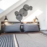 Romanas Apartment *